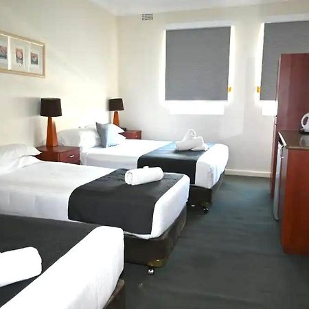 Knickerbocker Hotel Bathurst Esterno foto