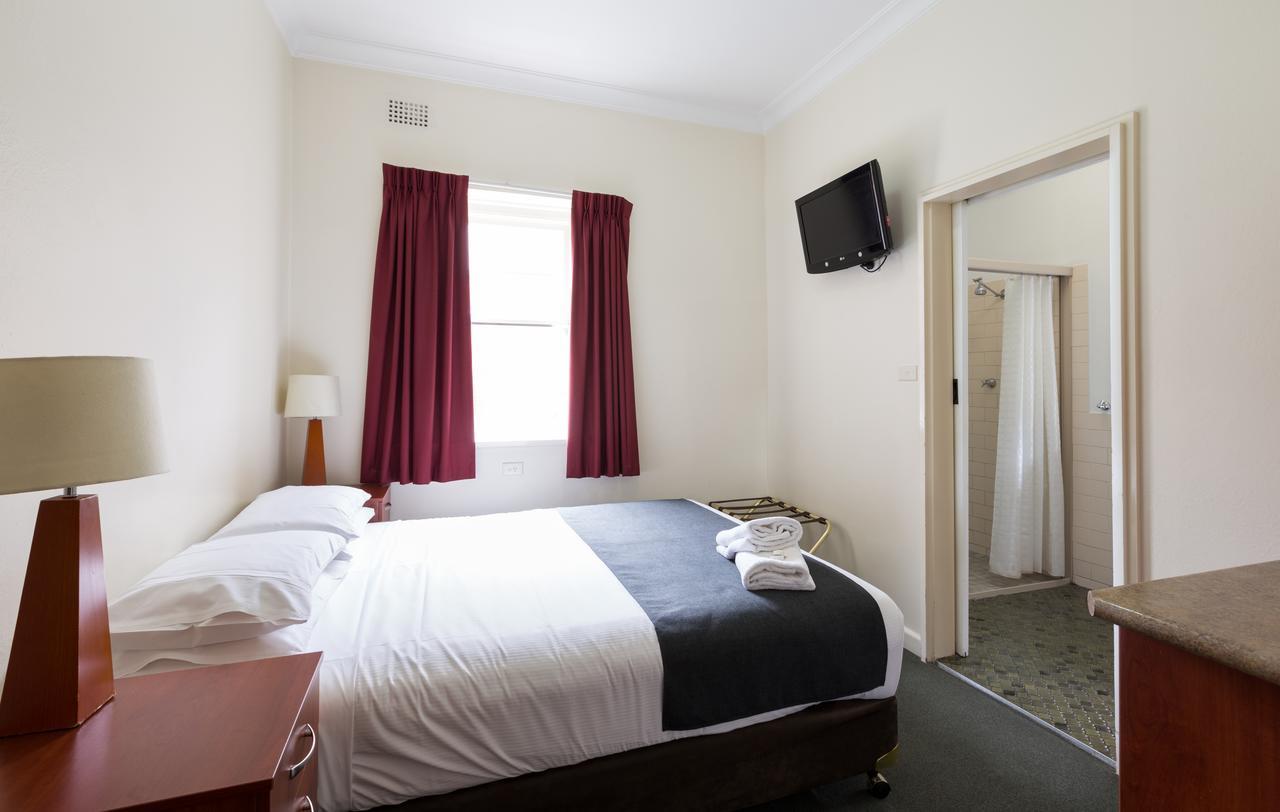 Knickerbocker Hotel Bathurst Esterno foto